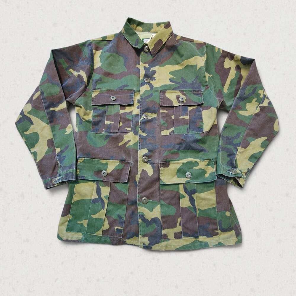 SafTbak Vintage Camouflage Military Field Jacket Medium Woodland Camo Hunting